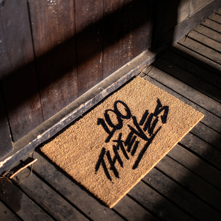 100 Thieves doormat