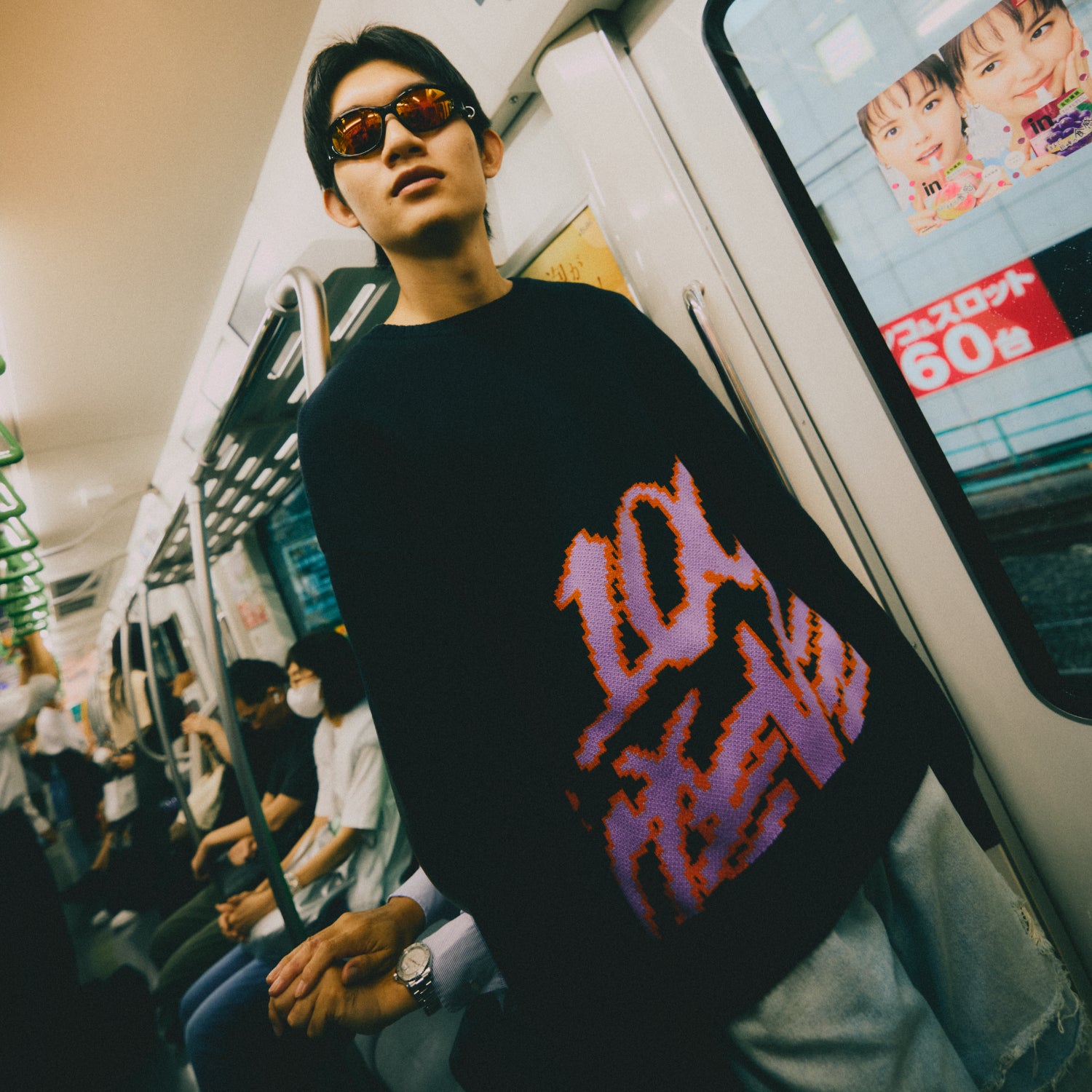 イオレ IORE Accent Sleeve Knit BLACK×BLUE Cardigan in Chunky Cotton Cable Knit – Akris Inc.