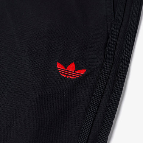 adidas logo on adidas Originals Pant