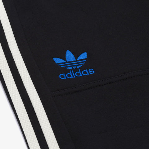 adidas logo on adidas Originals SS’24 Pant