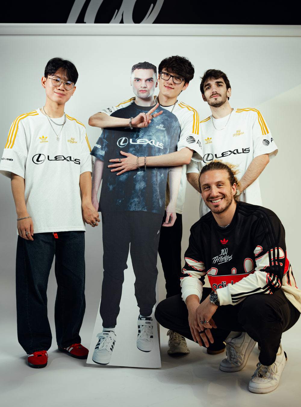 100thieves オファー グッズ