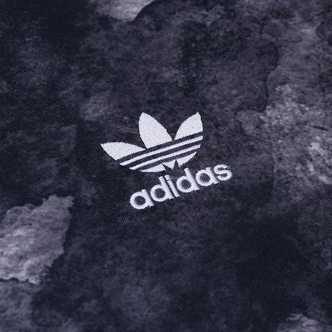 adidas logo on Adidas Originals X 100 Thieves 2024 Primary Jersey